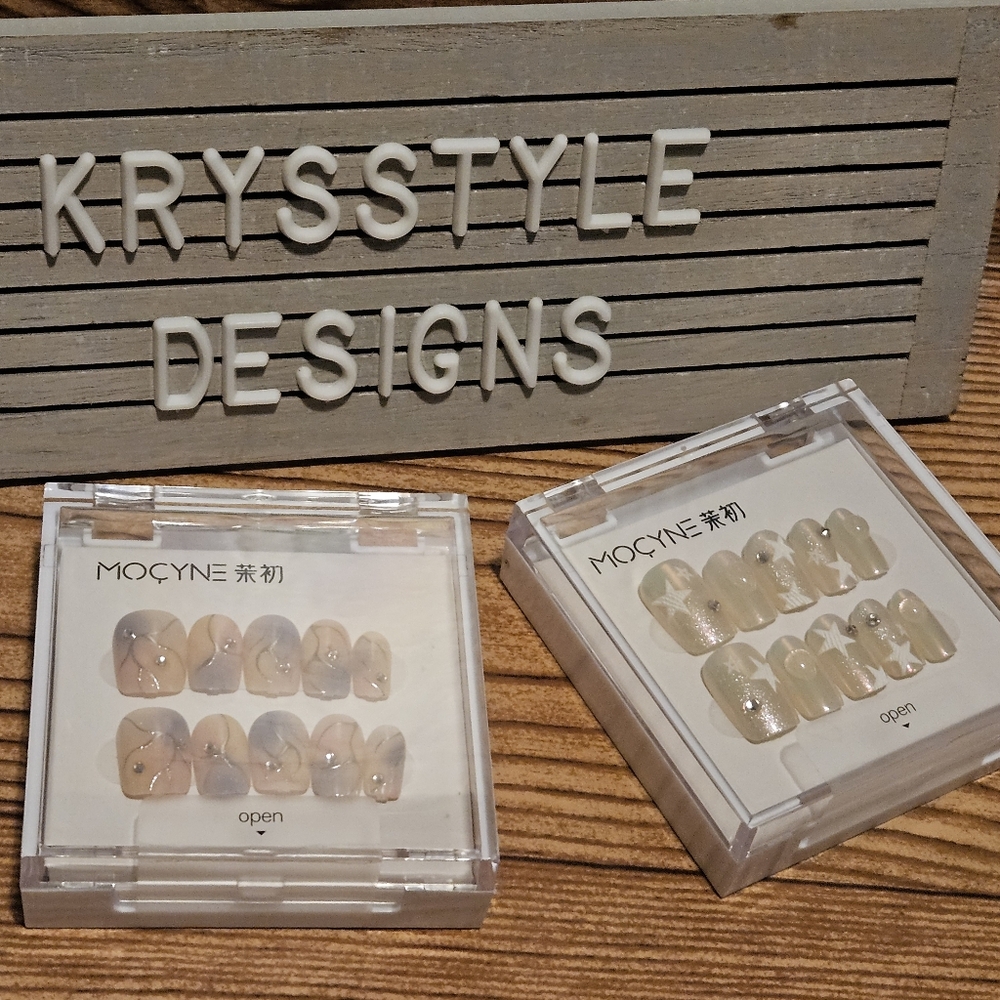 MOCYNE Nails Pre-Designed Press-On Nail Set
